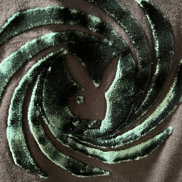 Playboy black Tee with green flocked swirl - Picture 5 of 8